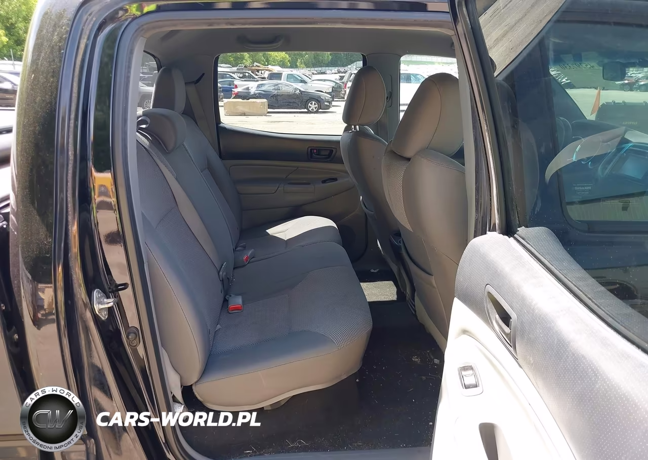 2015 Toyota Tacoma Base V6 VIN:5TFMU4FN5FX030191 - 8