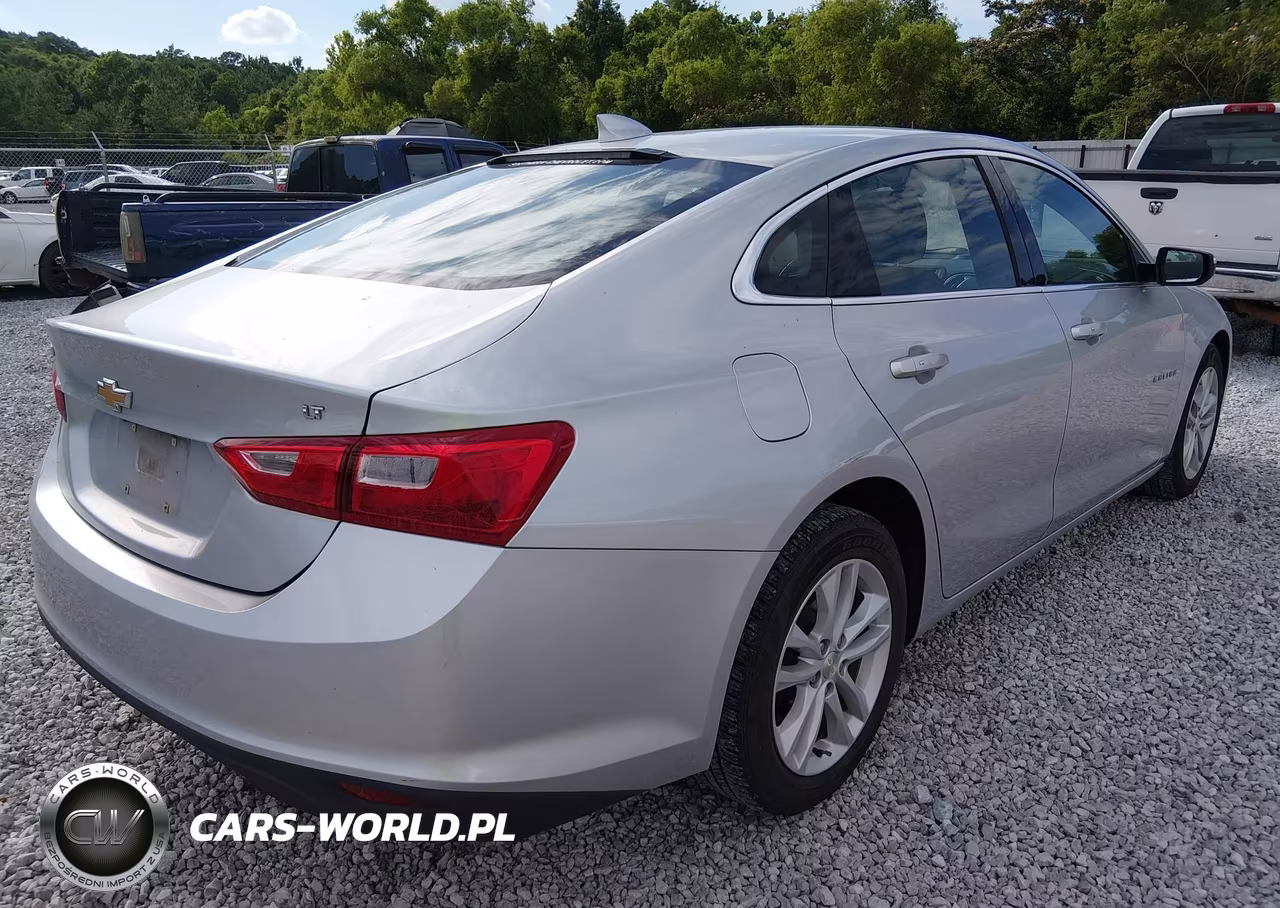 2018 Chevrolet Malibu Lt VIN:1G1ZD5ST5JF182902 - 4