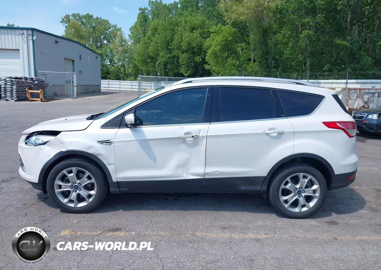 2016 Ford Escape Titanium VIN:1FMCU9J96GUC57682 - 15