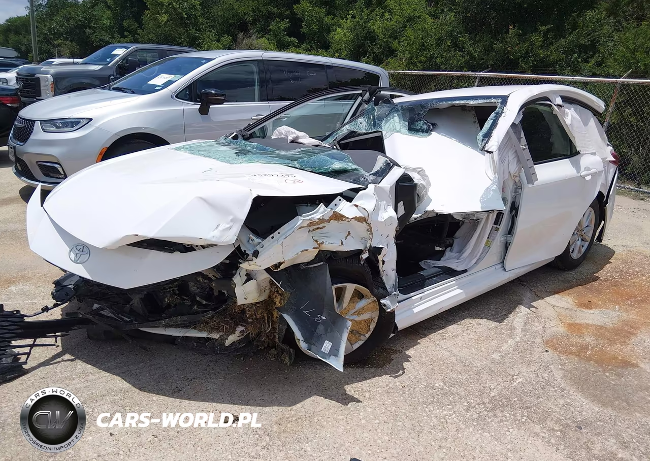 2025 Toyota Camry Le VIN:4T1DAACK5SU132177 - 2