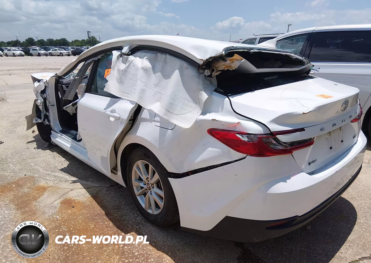 2025 Toyota Camry Le VIN:4T1DAACK5SU132177 - 3