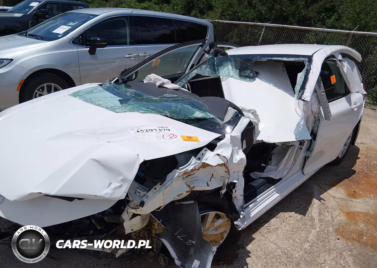 2025 Toyota Camry Le VIN:4T1DAACK5SU132177 - 6