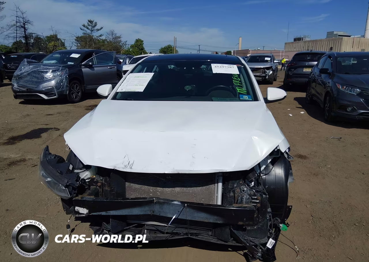 2017 Hyundai Elantra Value Edition VIN:5NPD84LFXHH201114 - 12