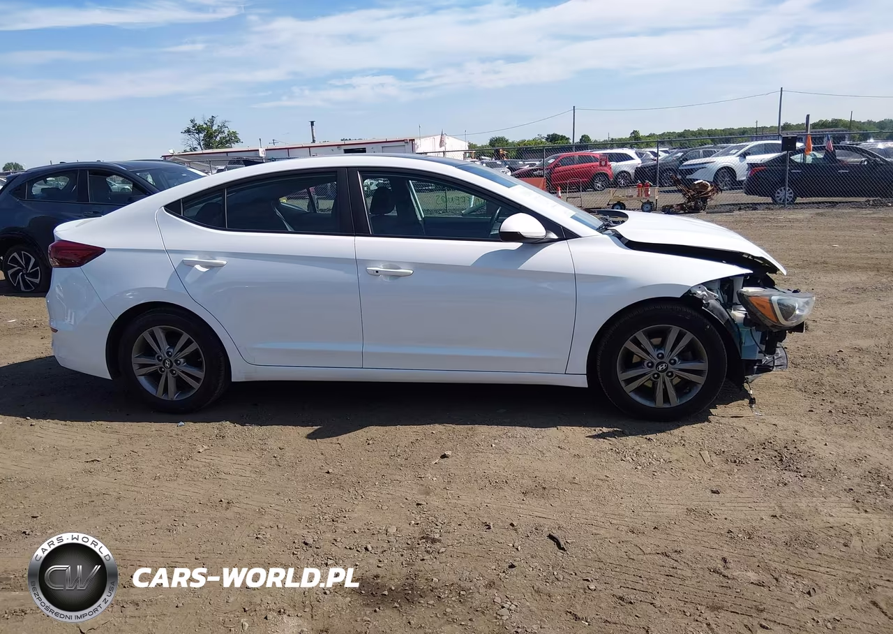 2017 Hyundai Elantra Value Edition VIN:5NPD84LFXHH201114 - 13