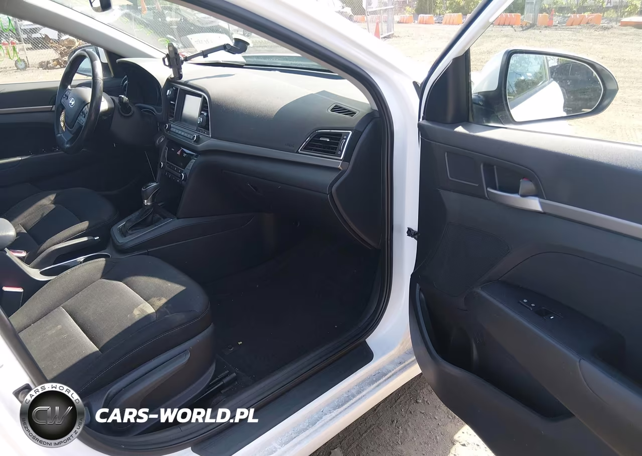 2017 Hyundai Elantra Value Edition VIN:5NPD84LFXHH201114 - 5