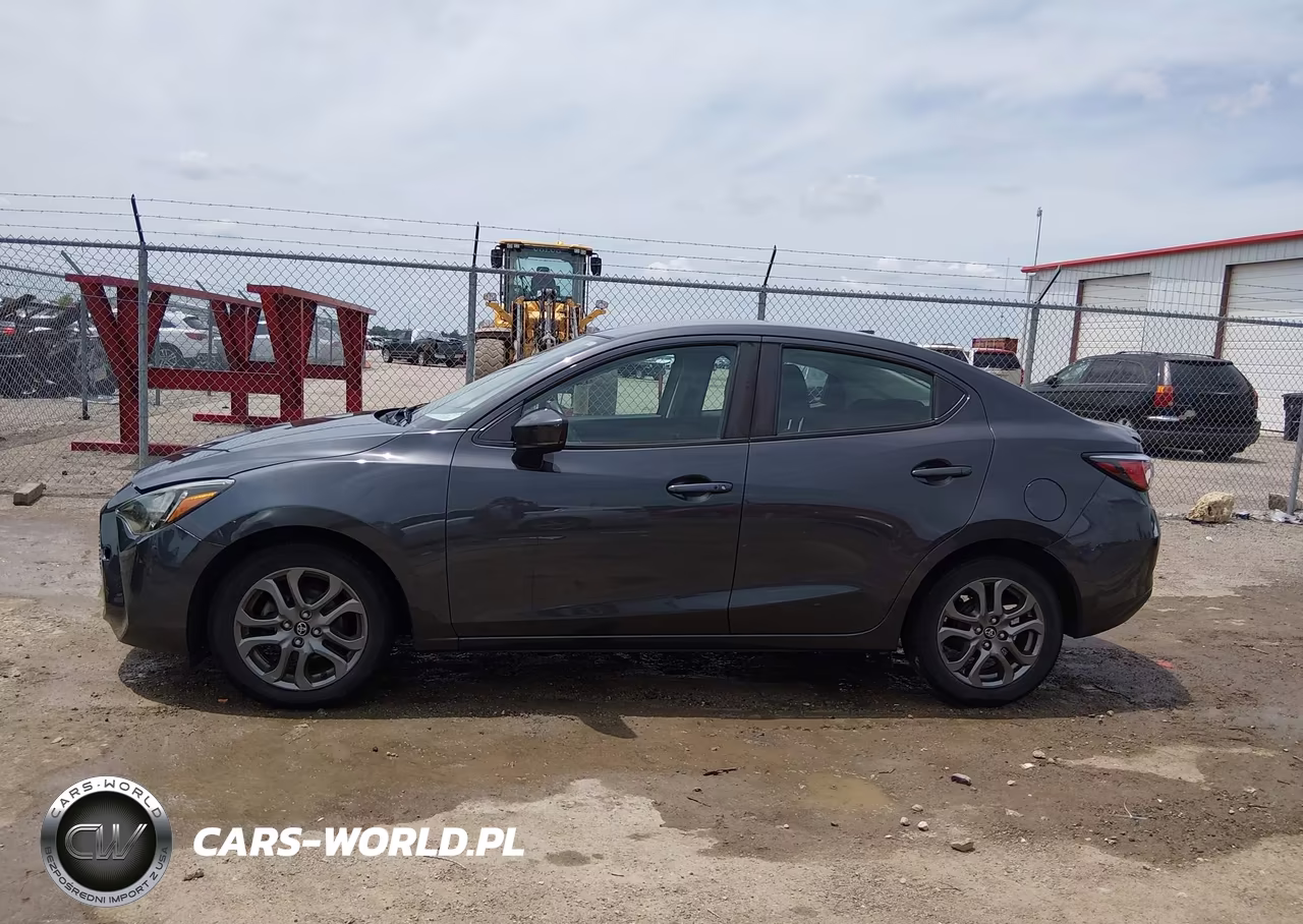2019 Toyota Yaris Le VIN:3MYDLBYV2KY513894 - 14