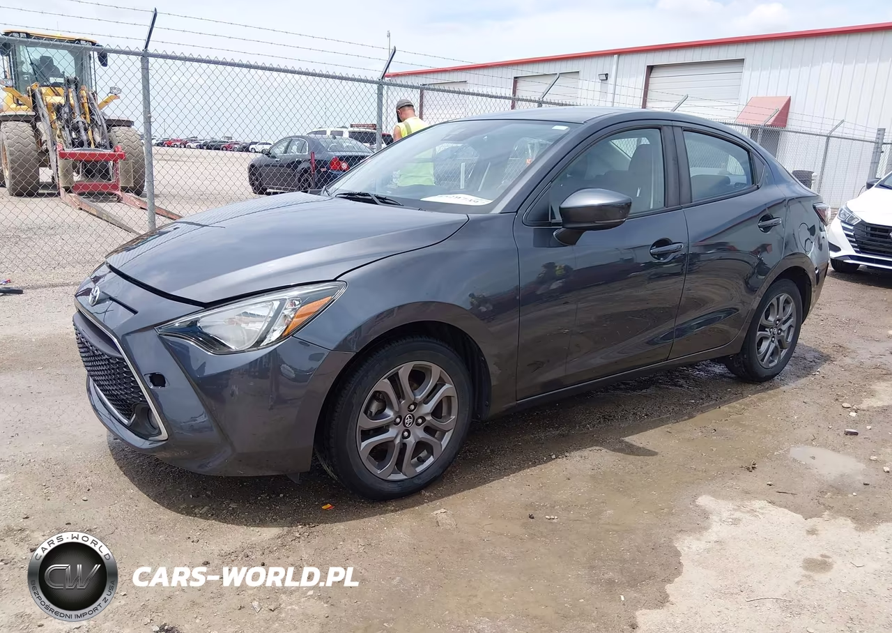2019 Toyota Yaris Le VIN:3MYDLBYV2KY513894 - 2