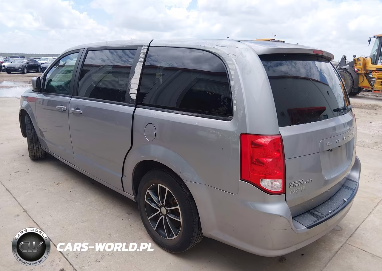2018 Dodge Grand Caravan Se Plus VIN:2C4RDGBG2JR220360 - 3