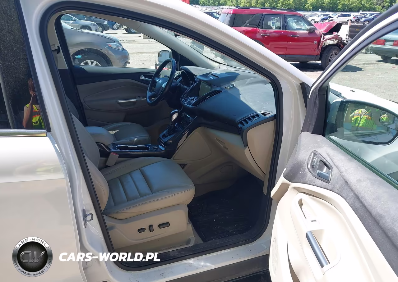 2016 Ford Escape Titanium VIN:1FMCU0JX4GUA91673 - 5