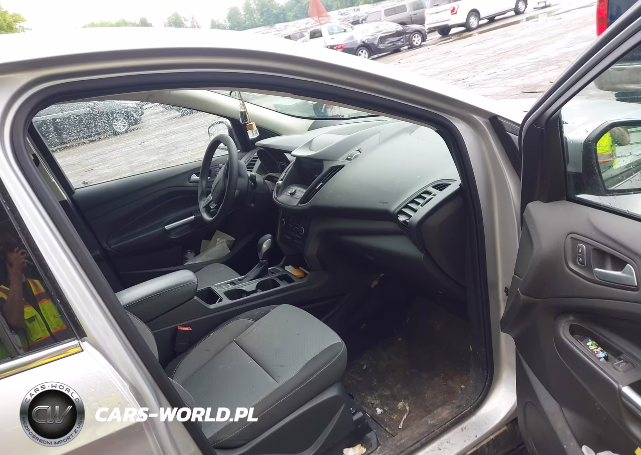 2019 Ford Escape Se VIN:1FMCU0GD3KUB62206 - 5