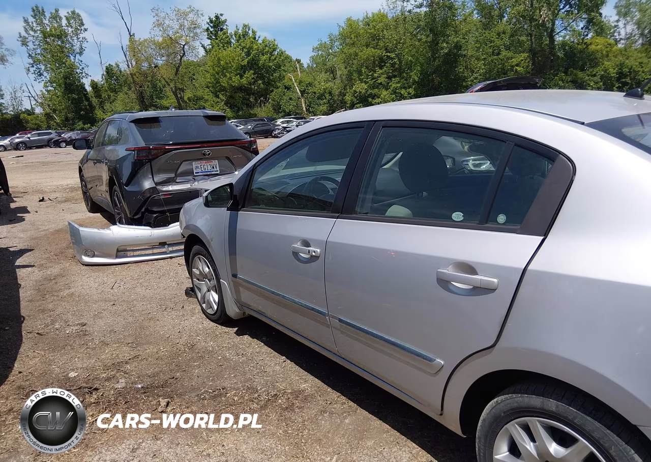2011 Nissan Sentra 2.0S VIN:3N1AB6APXBL638083 - 15