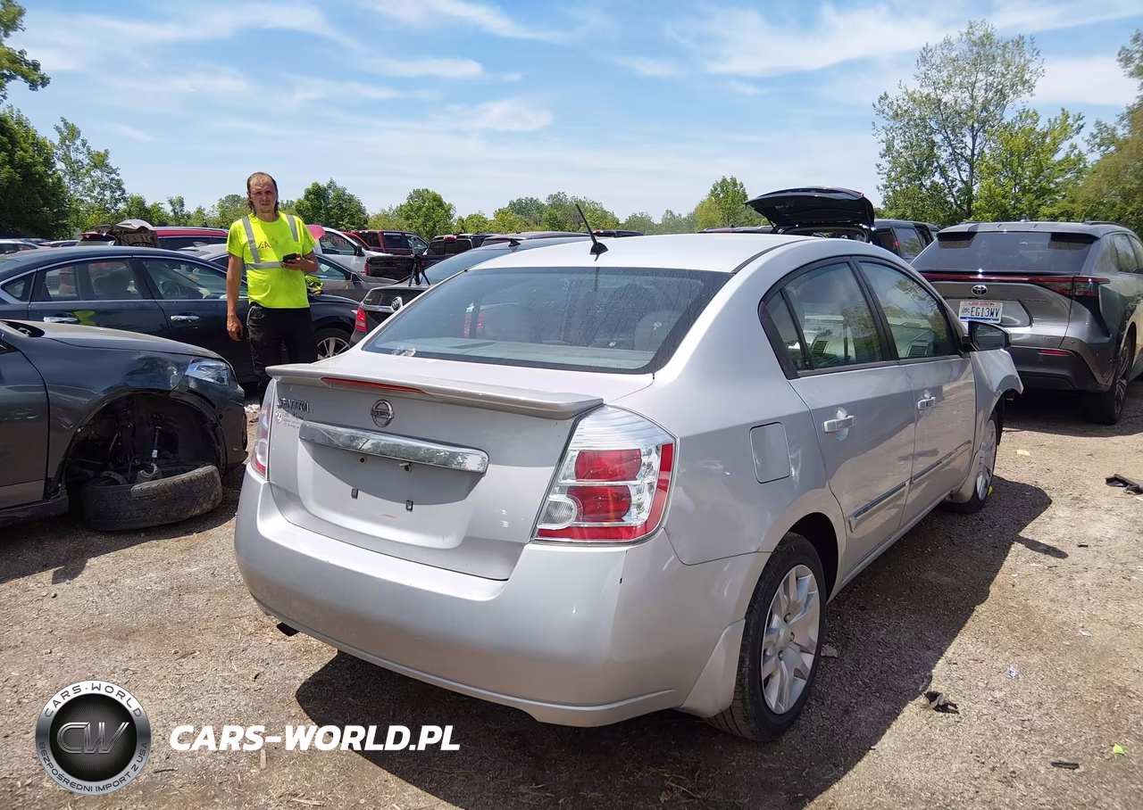 2011 Nissan Sentra 2.0S VIN:3N1AB6APXBL638083 - 4