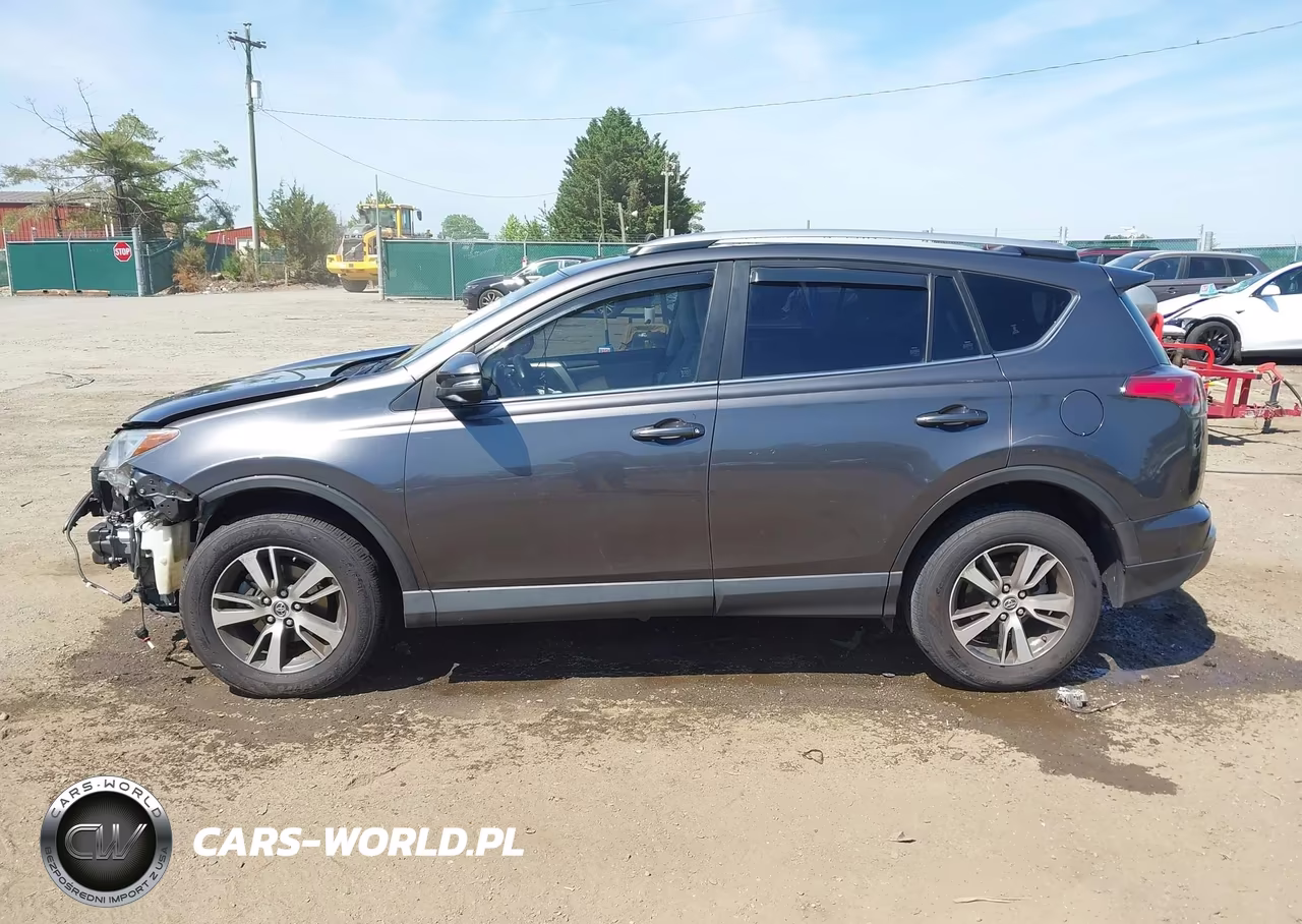 2018 Toyota Rav4 Xle VIN:JTMRFREVXJJ725485 - 15