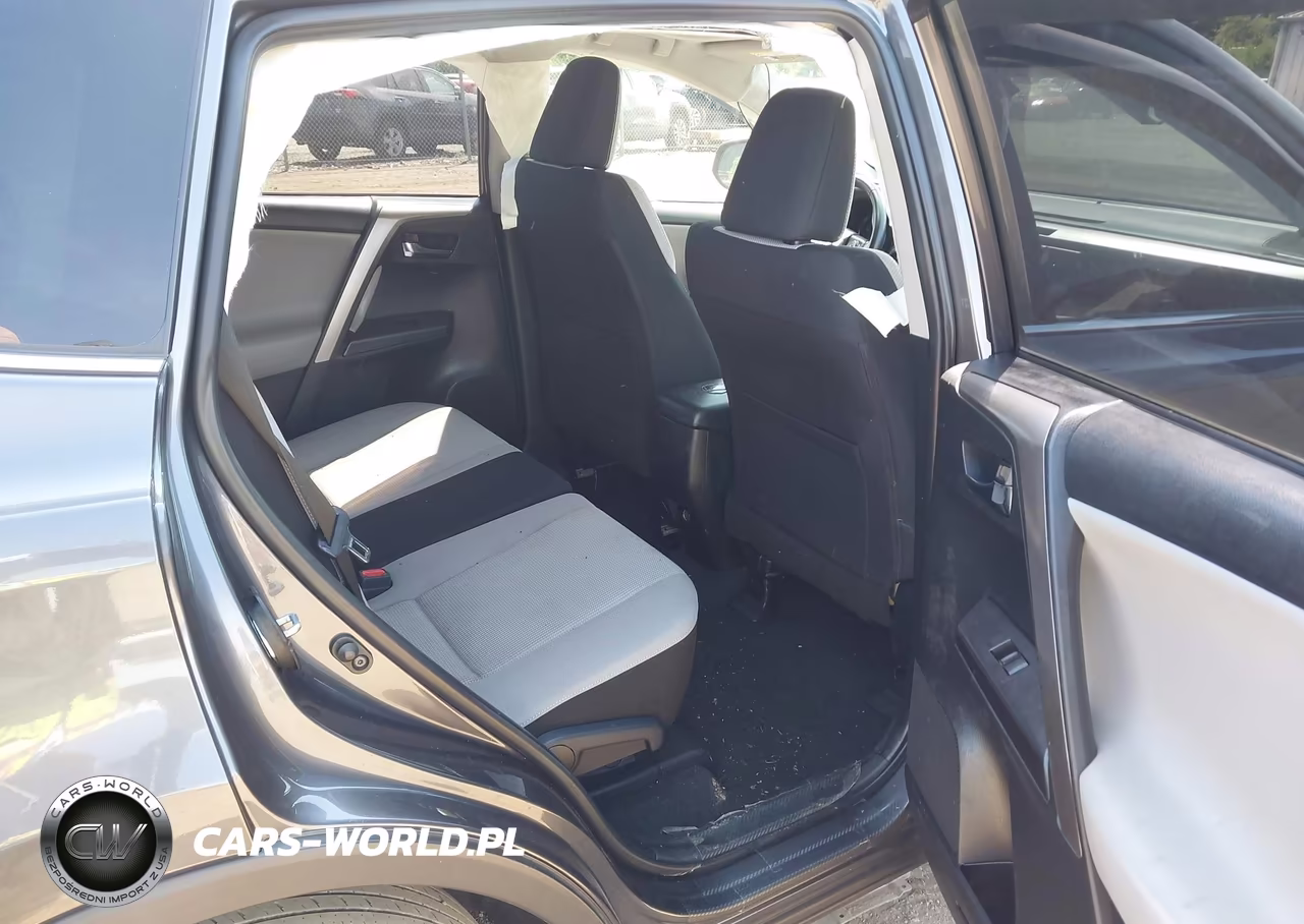 2018 Toyota Rav4 Xle VIN:JTMRFREVXJJ725485 - 8