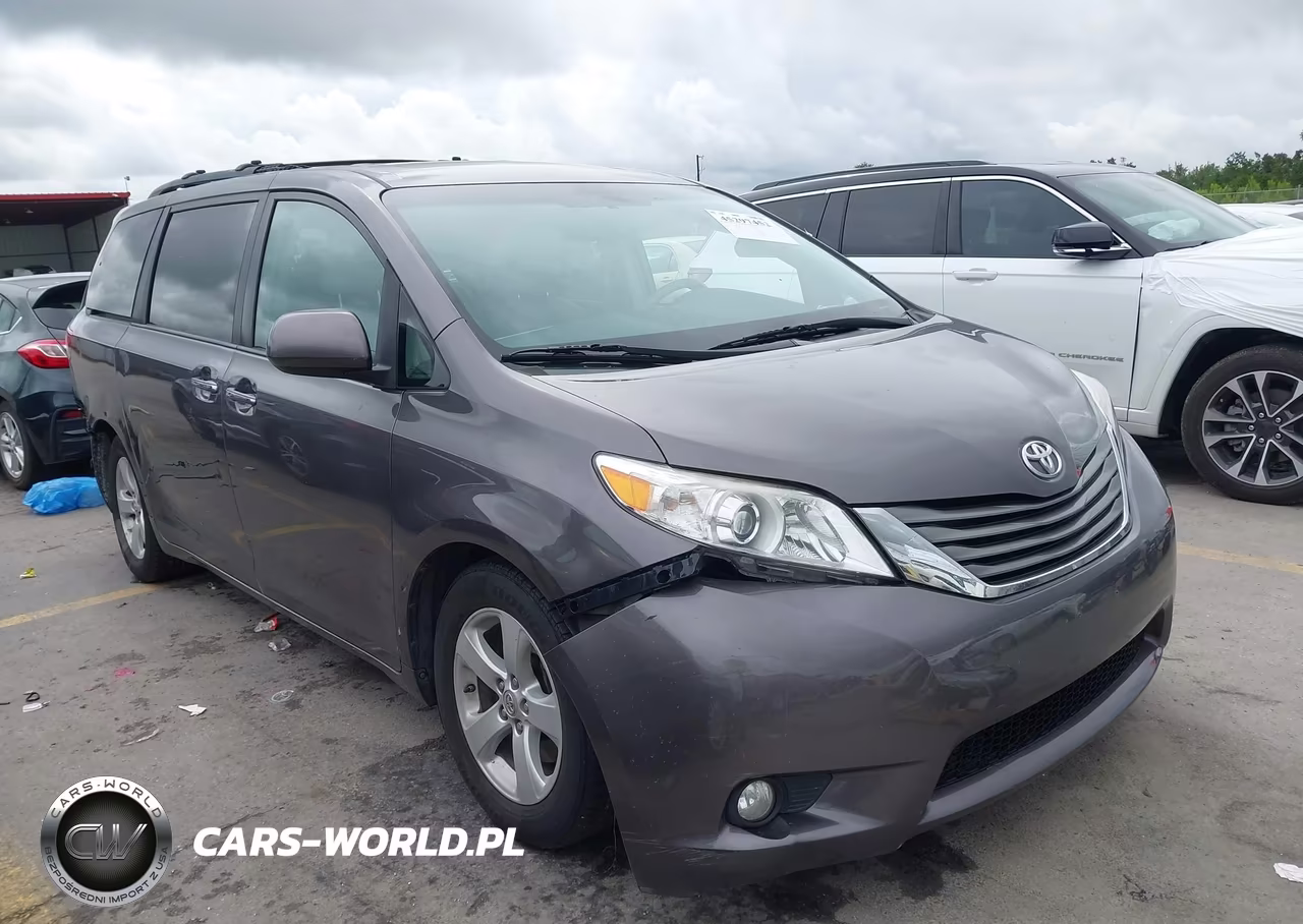 2012 Toyota Sienna Xle V6 8 Passenger