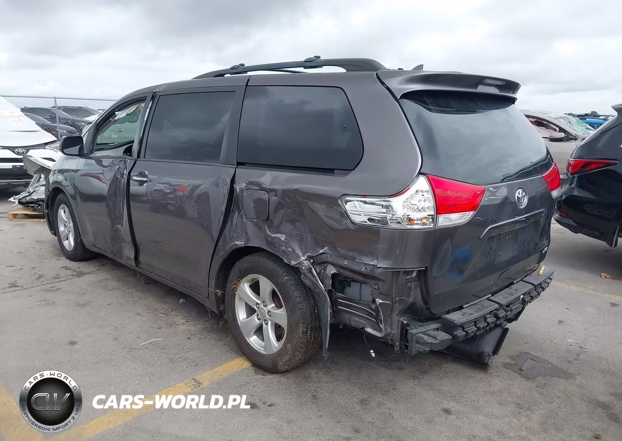 2012 Toyota Sienna Xle V6 8 Passenger VIN:5TDYK3DCXCS233176 - 3
