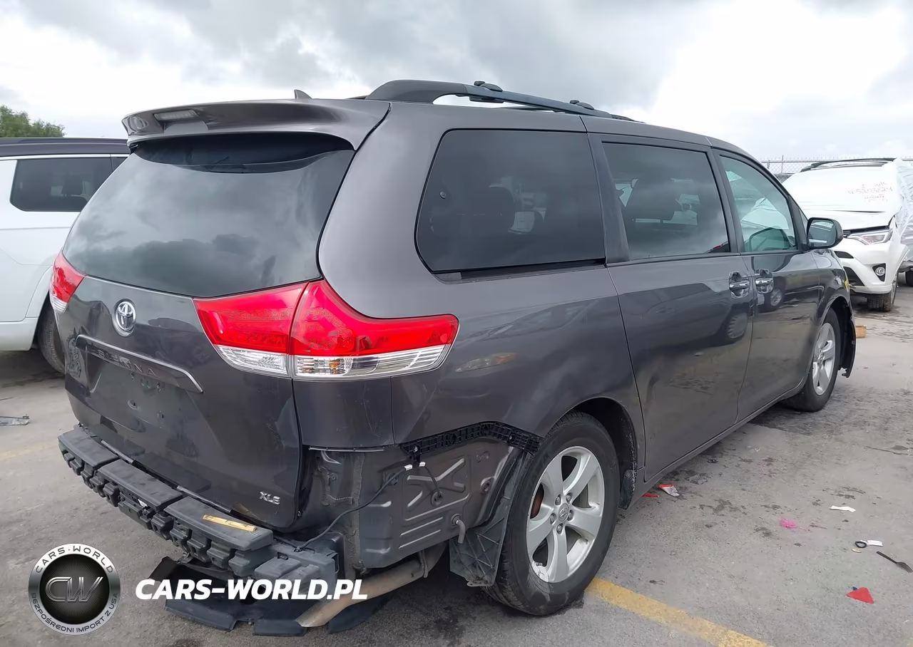 2012 Toyota Sienna Xle V6 8 Passenger VIN:5TDYK3DCXCS233176 - 4