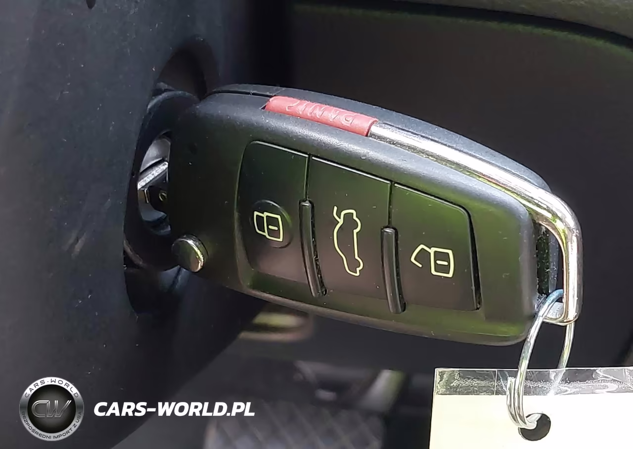 2015 Audi A3 2.0T Premium VIN:WAUBFGFFXF1011440 - 11
