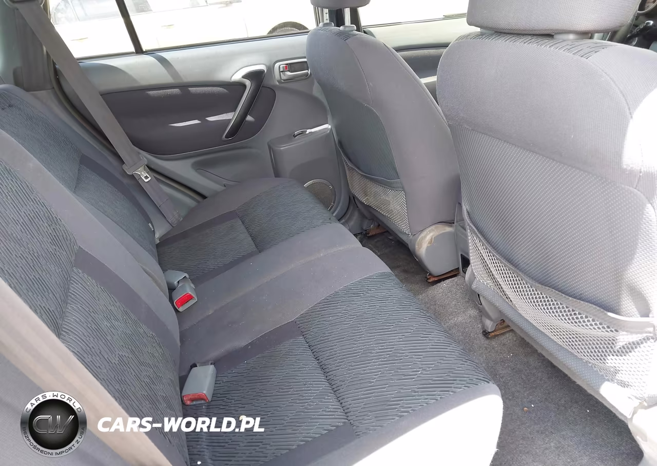 2002 Toyota Rav4 VIN:JTEGH20V020073804 - 8