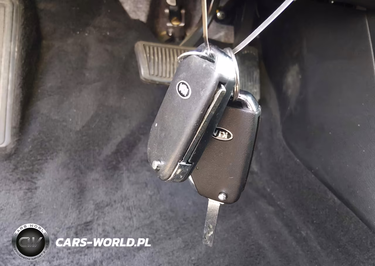 2020 Kia Forte Fe VIN:3KPF24AD9LE181608 - 11