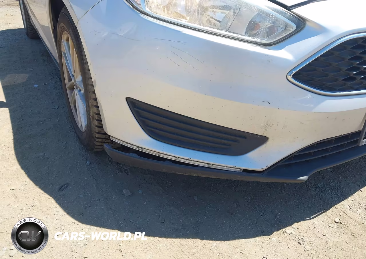 2015 Ford Focus Se VIN:1FADP3K22FL317935 - 6