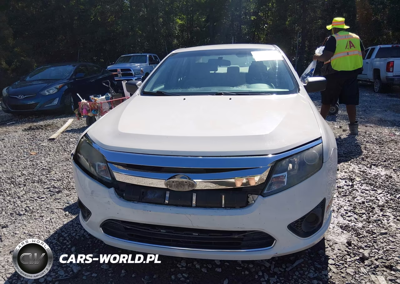 2012 Ford Fusion S VIN:3FAHP0GA3CR340475 - 13