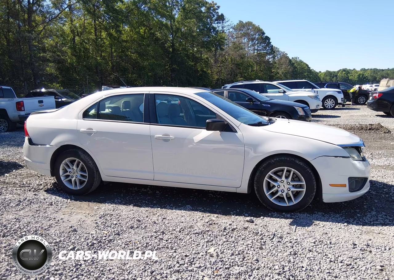 2012 Ford Fusion S VIN:3FAHP0GA3CR340475 - 14