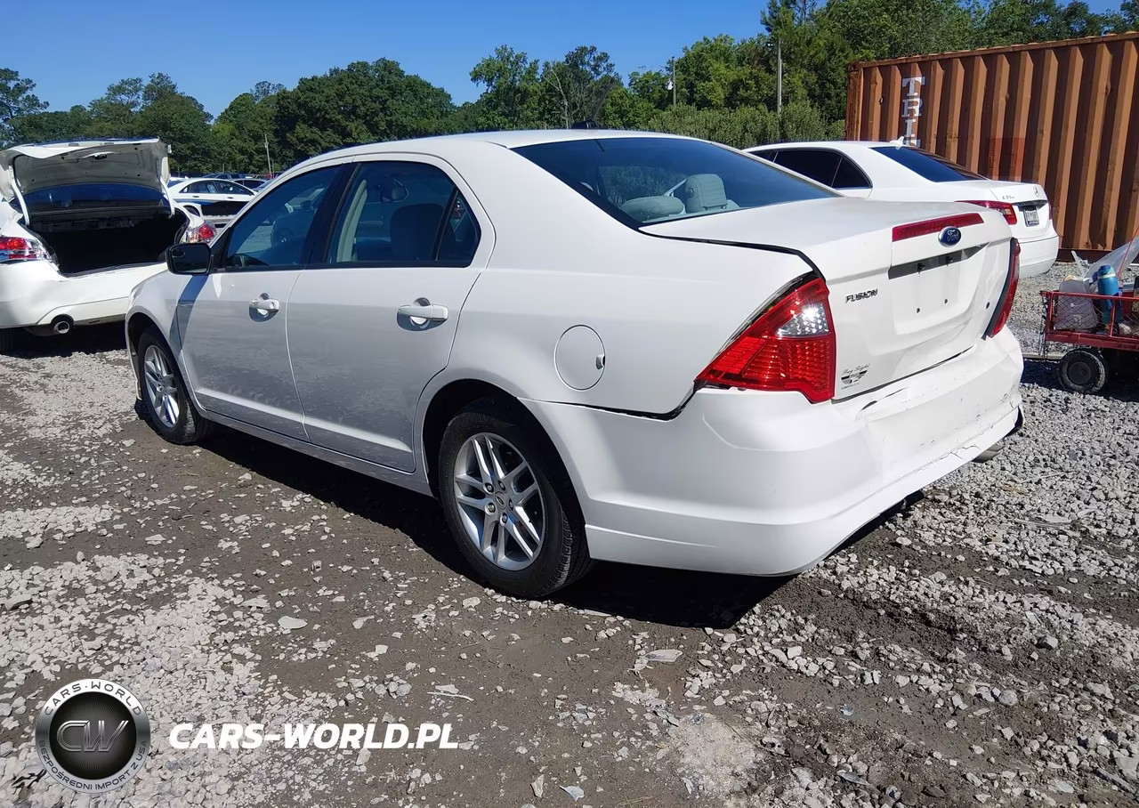 2012 Ford Fusion S VIN:3FAHP0GA3CR340475 - 3