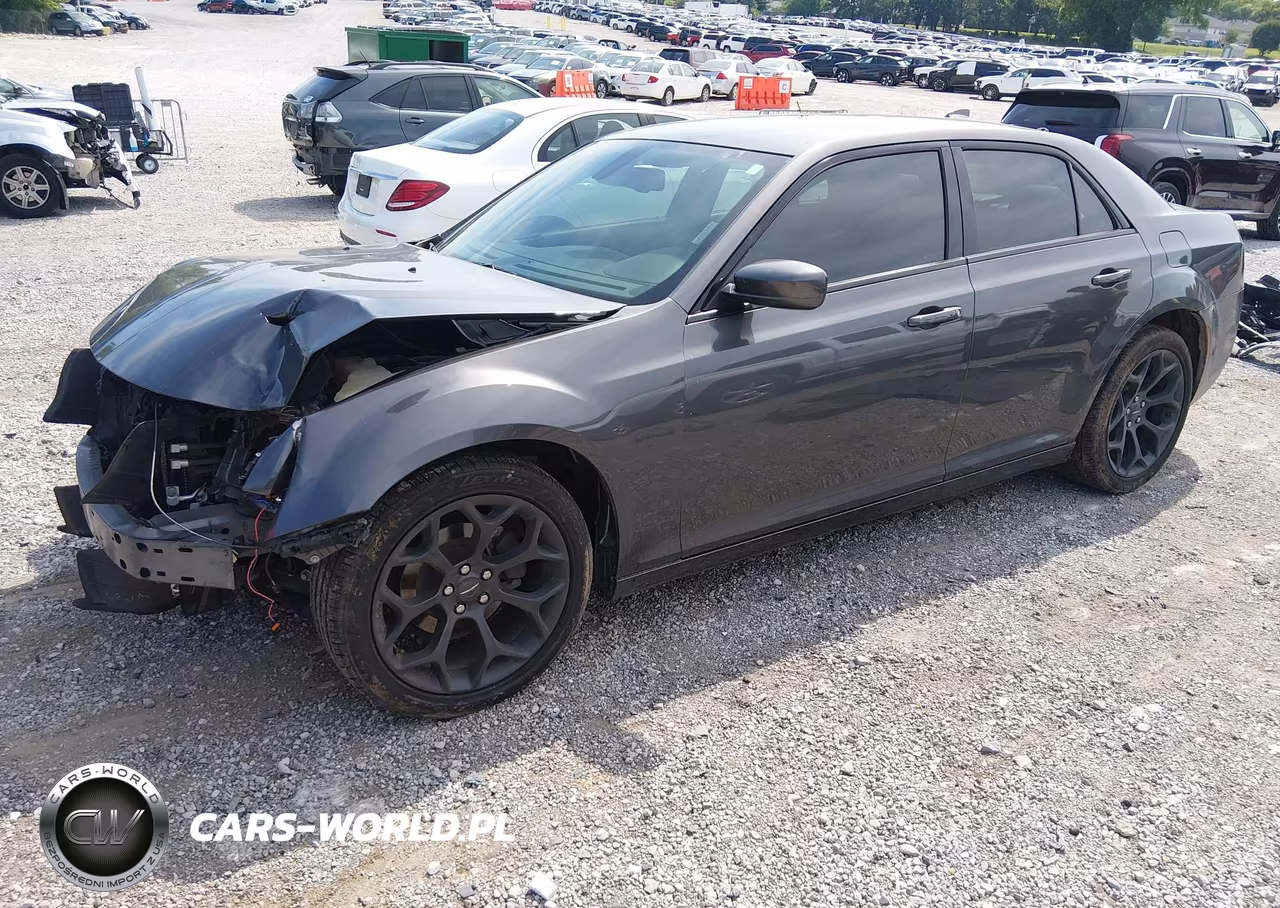 2019 Chrysler 300 300S VIN:2C3CCABG4KH708193 - 2