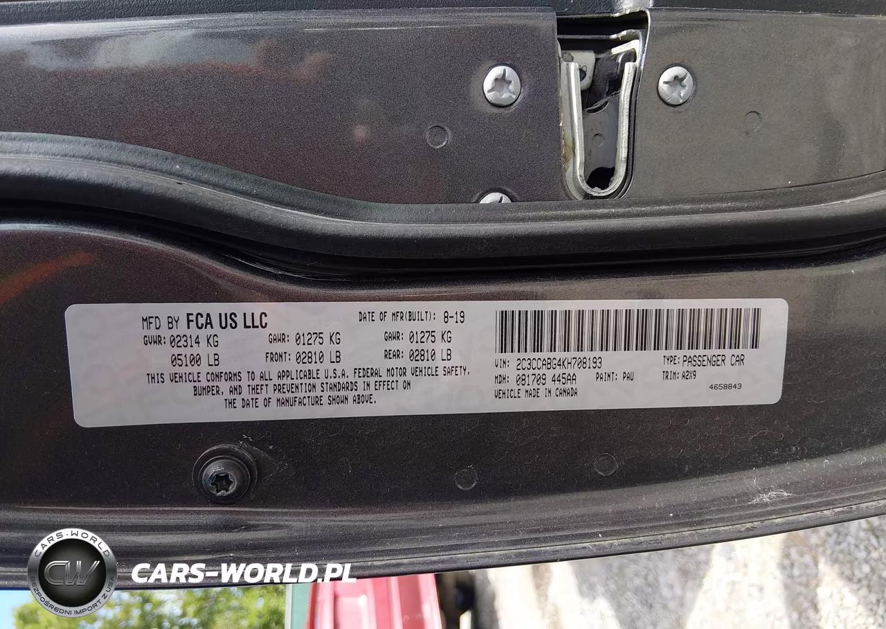 2019 Chrysler 300 300S VIN:2C3CCABG4KH708193 - 9