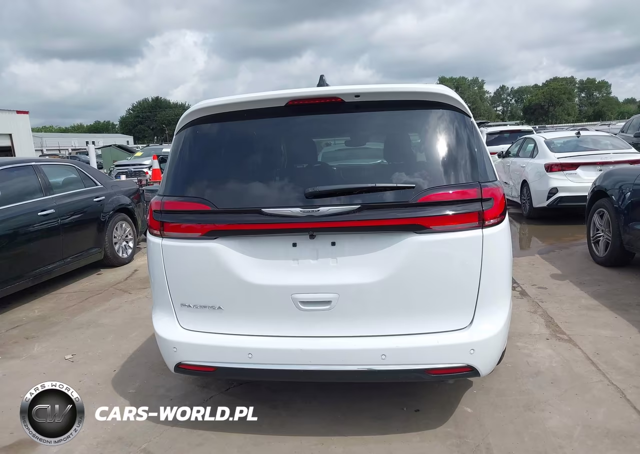 2026 Chrysler Pacifica Select VIN:2C4RC1BG7TR270920 - 17