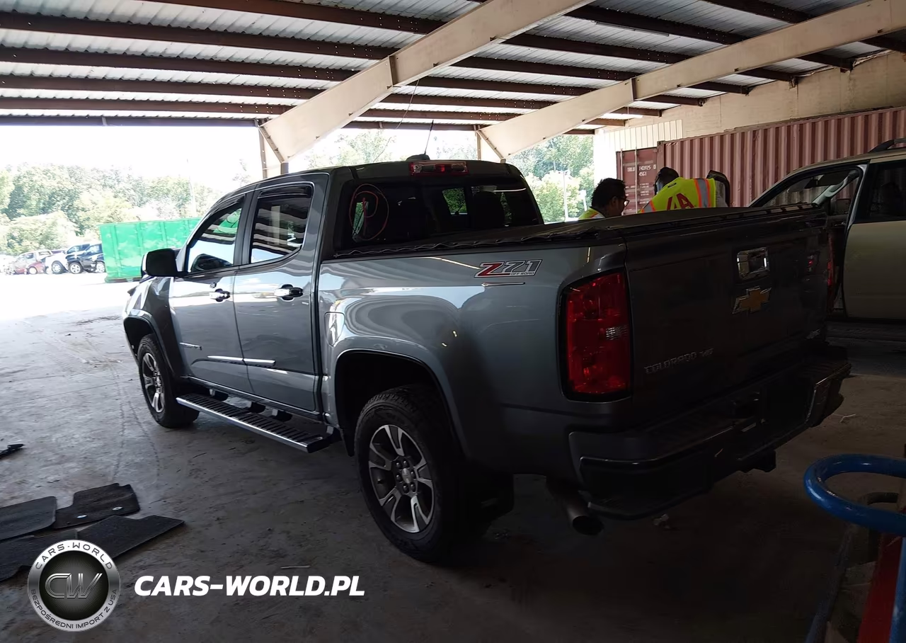 2018 Chevrolet Colorado Z71 VIN:1GCGTDEN0J1239190 - 3