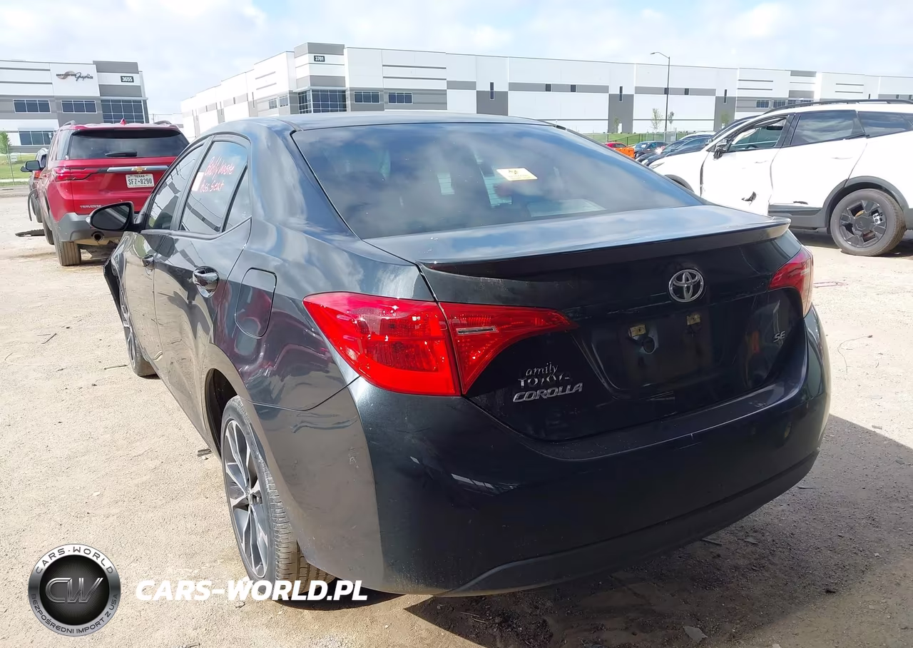 2019 Toyota Corolla Se VIN:5YFBURHE3KP948001 - 3
