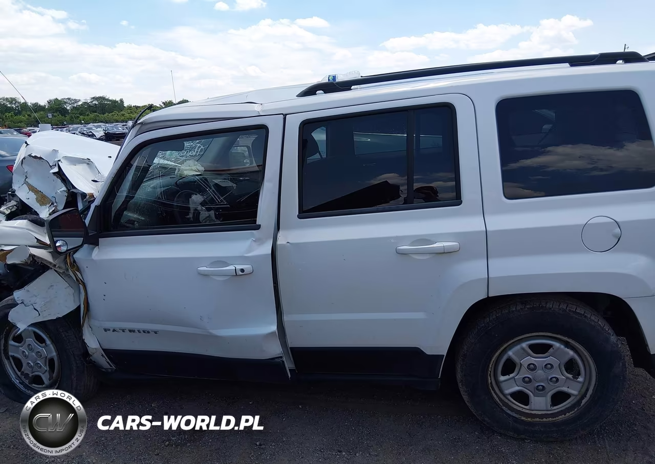 2013 Jeep Patriot Sport VIN:1C4NJRBB2DD245337 - 13