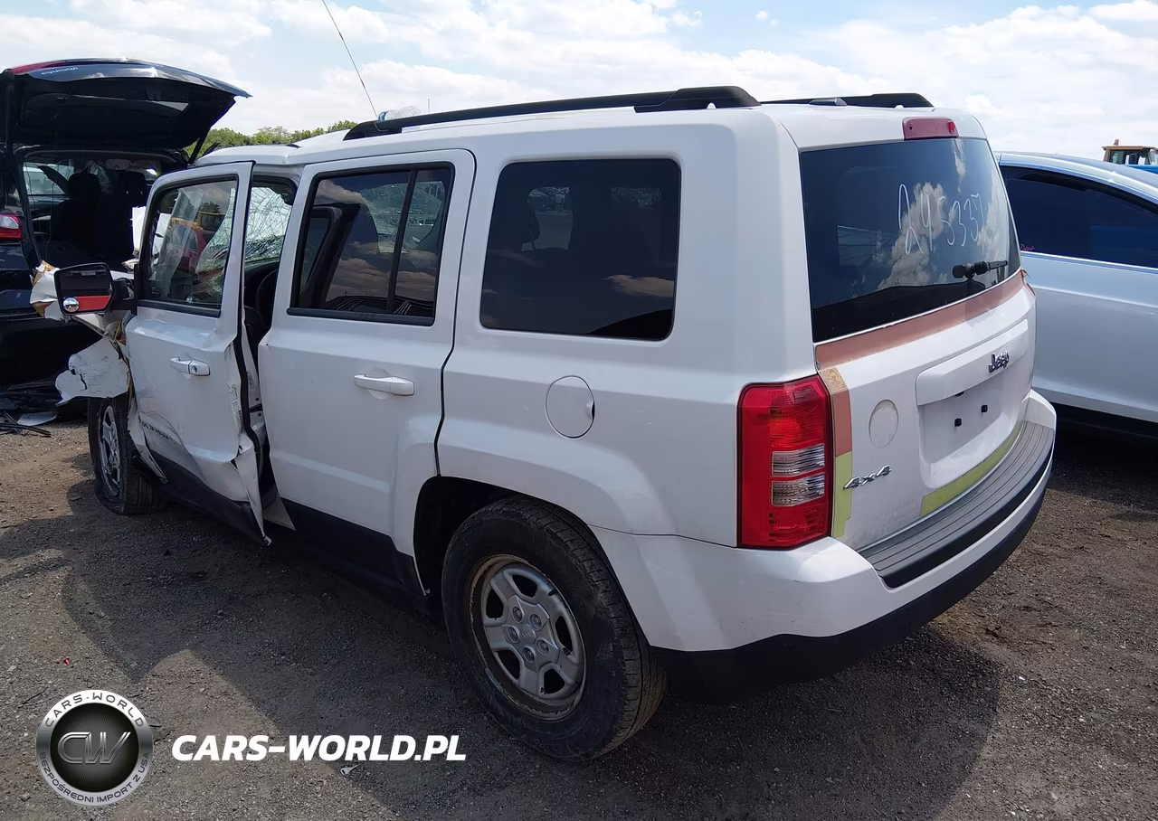 2013 Jeep Patriot Sport VIN:1C4NJRBB2DD245337 - 3