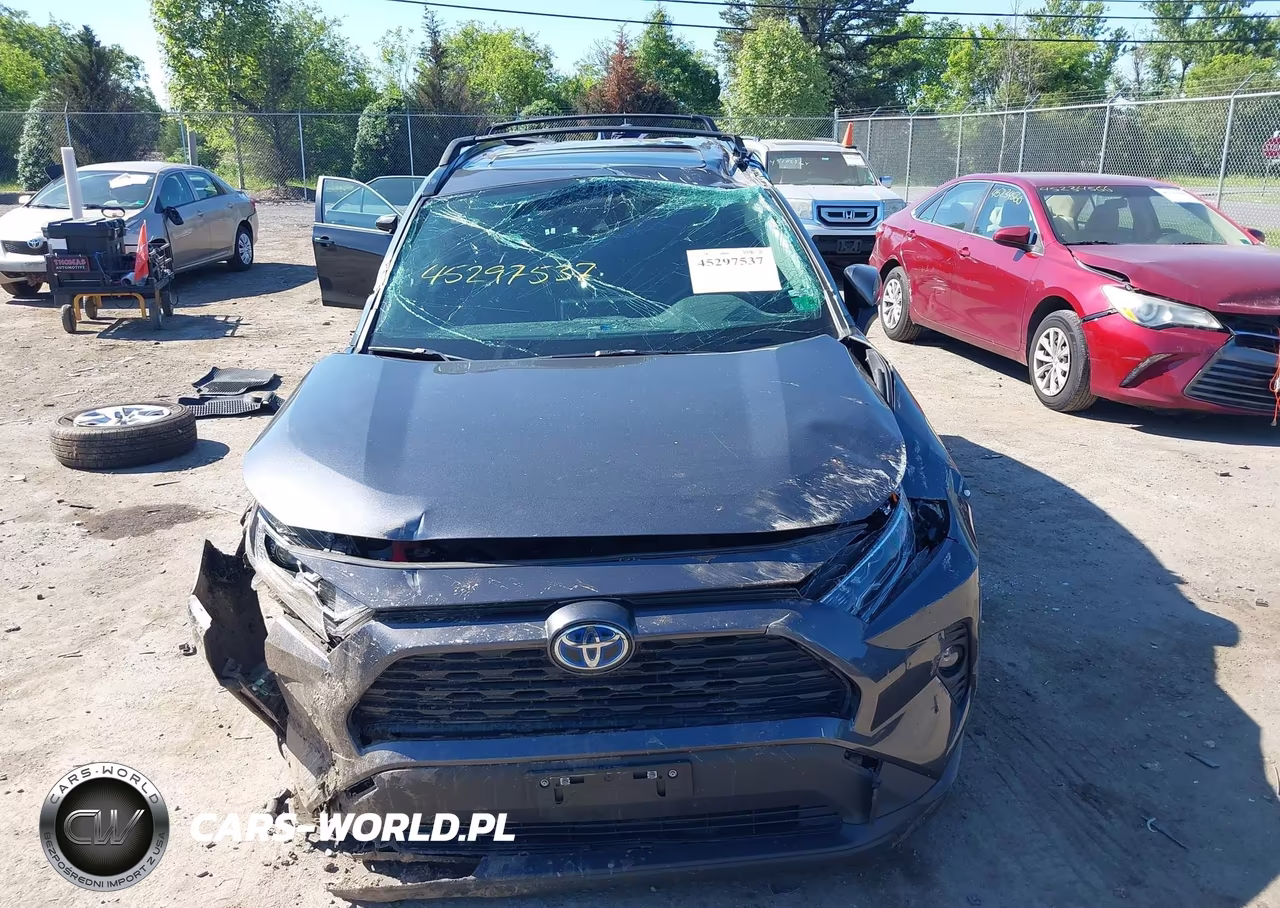2021 Toyota Rav4 Hybrid Xle VIN:JTMRWRFV7MD119840 - 13