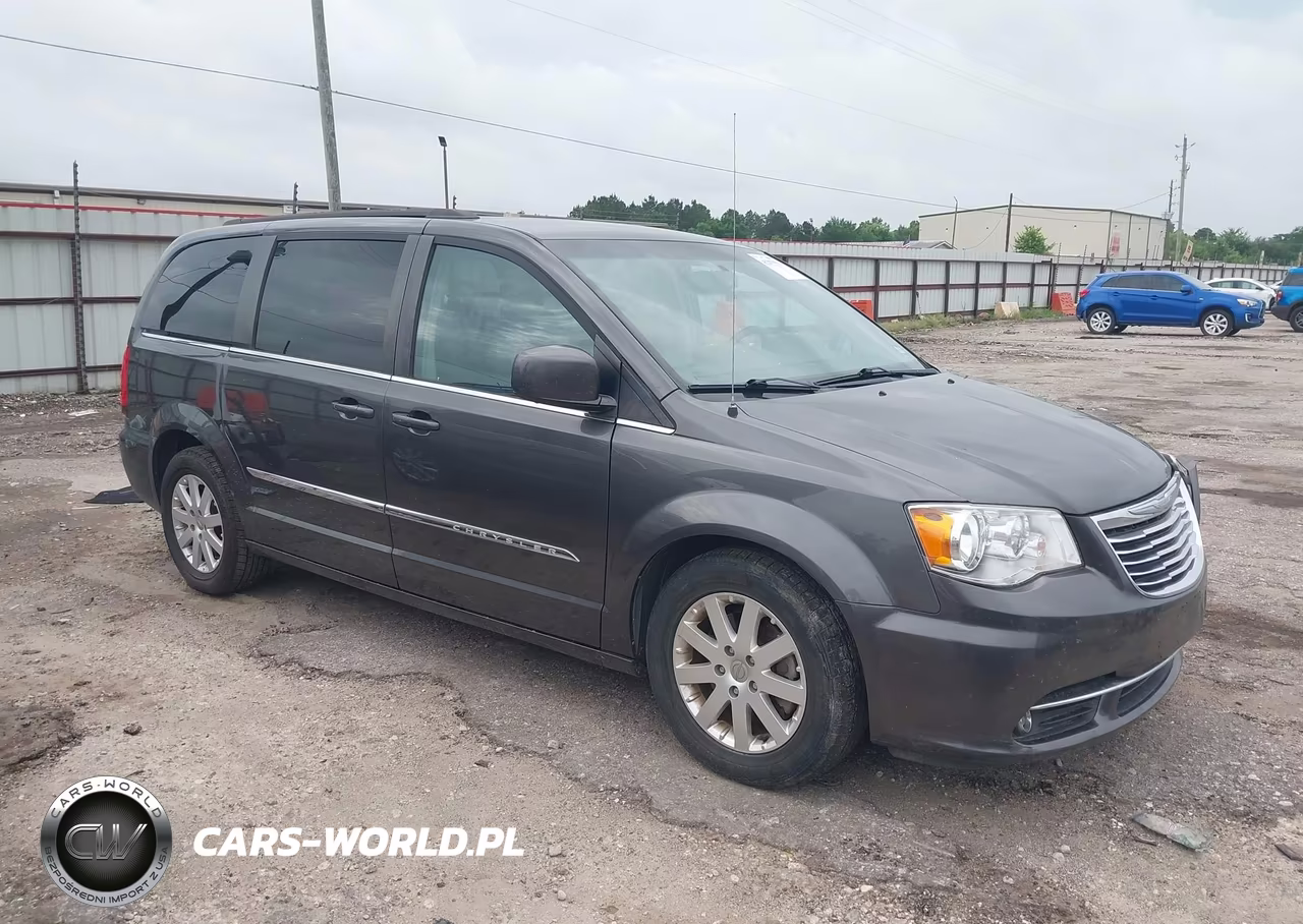 2016 Chrysler Town & Country Touring – zdjęcie 1 z 16