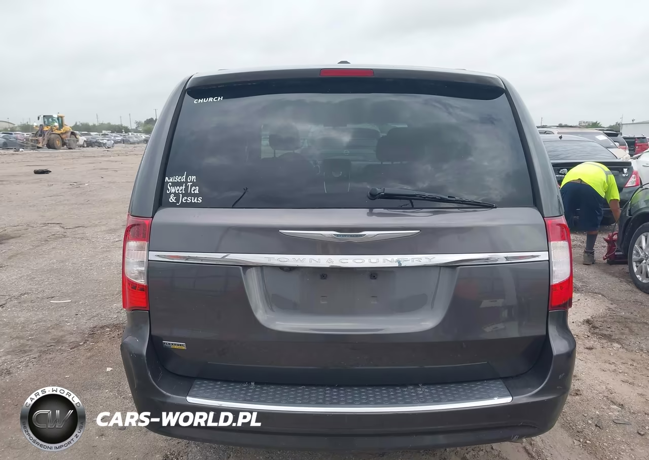 2016 Chrysler Town & Country Touring VIN:2C4RC1BGXGR293436 - 16