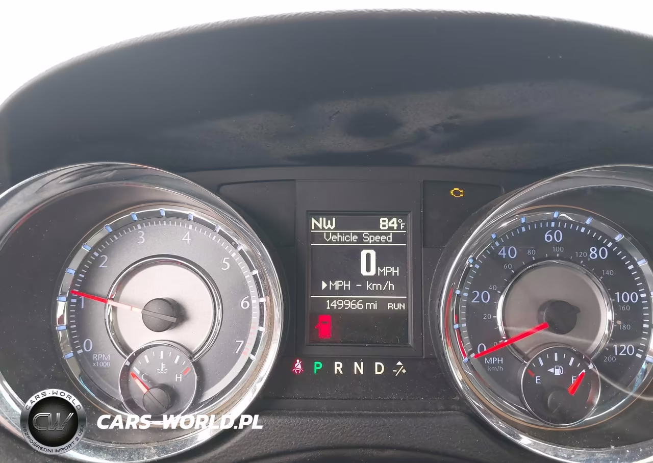 2016 Chrysler Town & Country Touring VIN:2C4RC1BGXGR293436 - 7