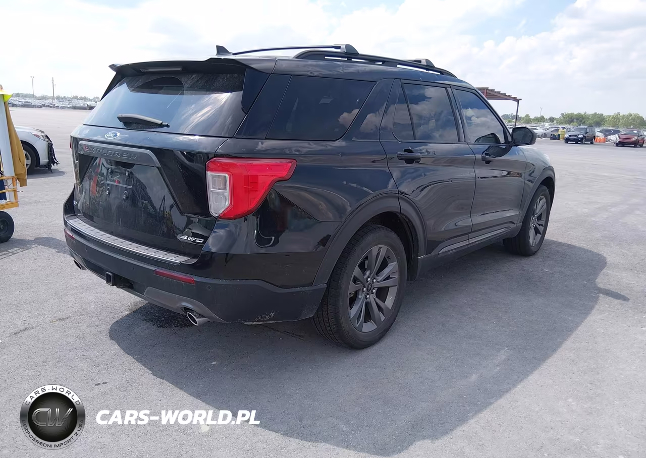2021 Ford Explorer Xlt VIN:1FMSK8DH2MGA95140 - 4