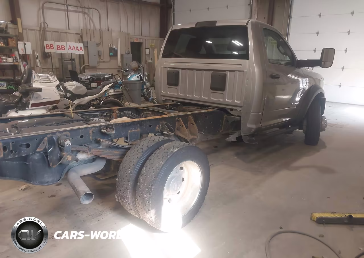 2022 Ram 5500 Chassis Tradesman-Slt VIN:3C7WRNAL0NG397642 - 4