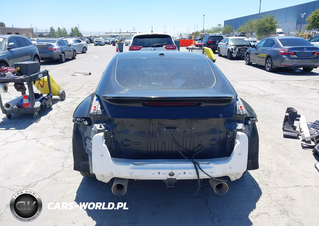 2016 Nissan 370Z Nismo Tech VIN:JN1AZ4EH8GM932145 - 17