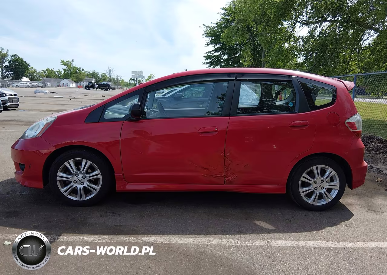 2011 Honda Fit Sport VIN:JHMGE8H53BC015848 - 14