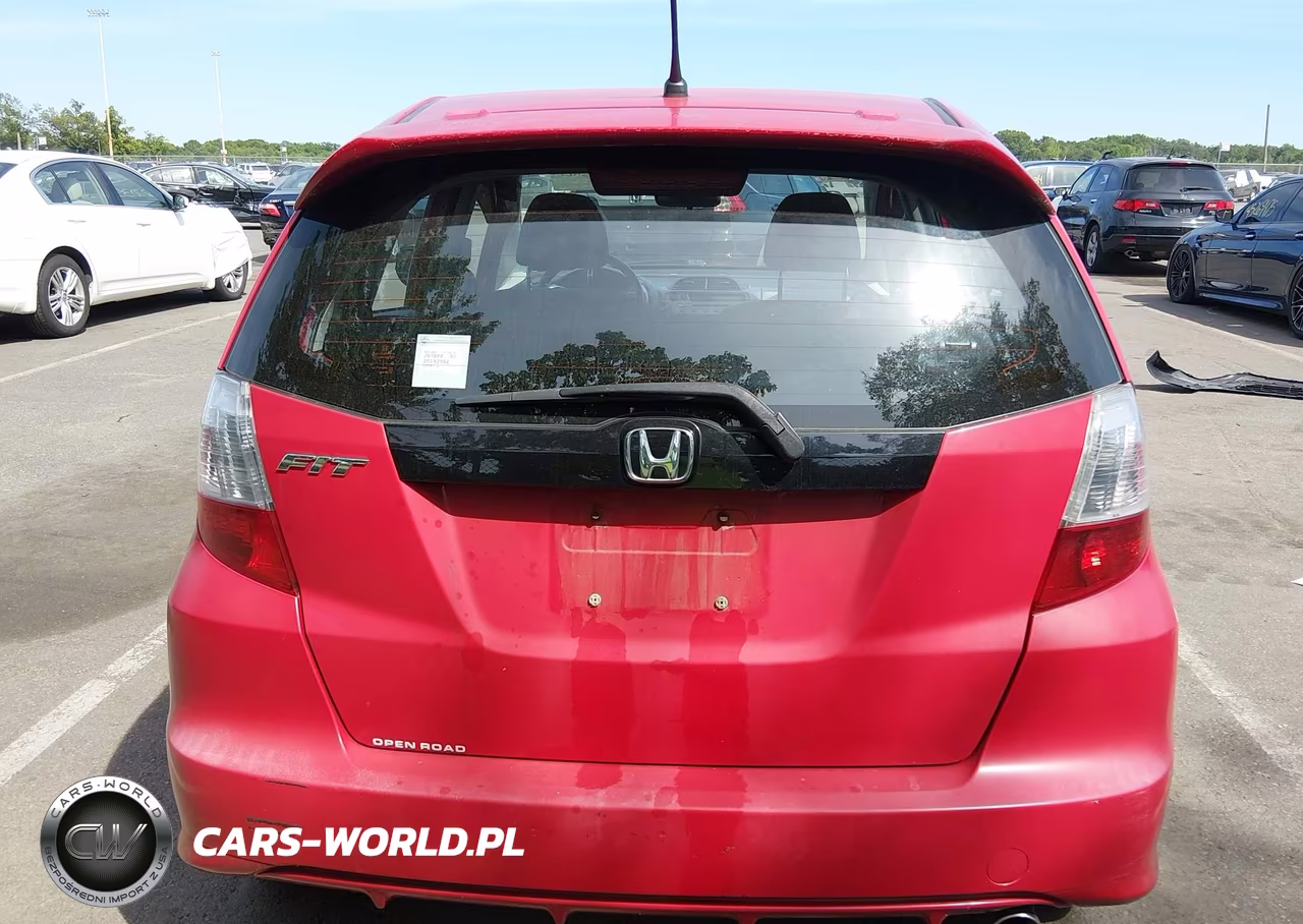 2011 Honda Fit Sport VIN:JHMGE8H53BC015848 - 16