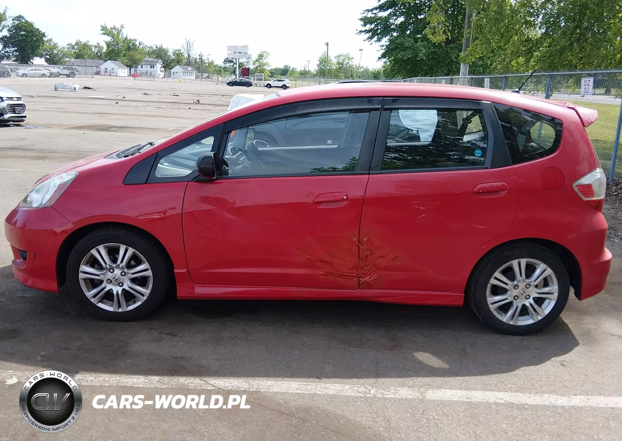 2011 Honda Fit Sport VIN:JHMGE8H53BC015848 - 6