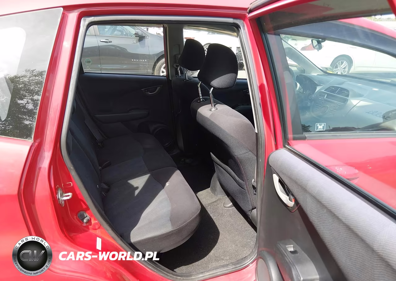 2011 Honda Fit Sport VIN:JHMGE8H53BC015848 - 8