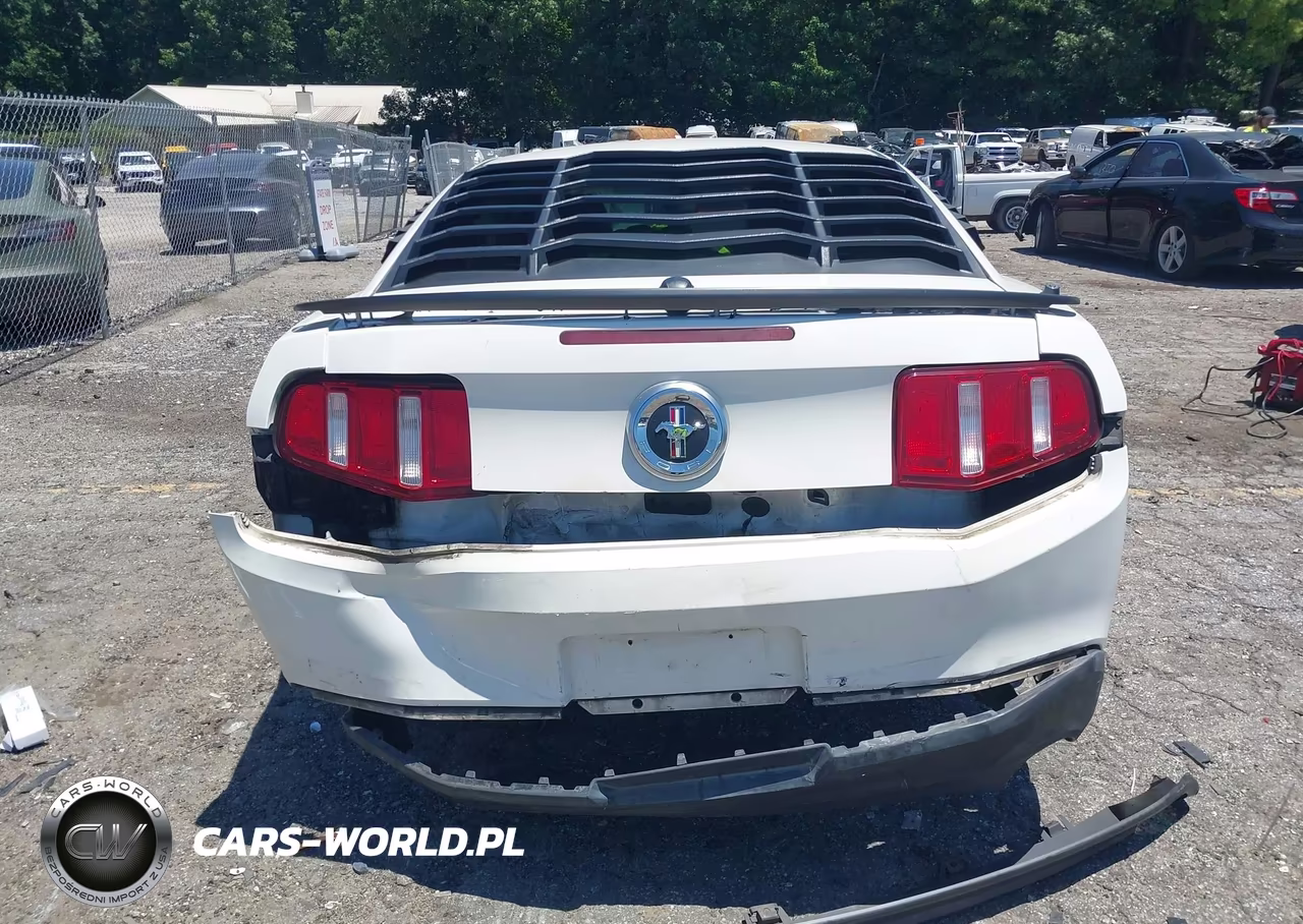 2012 Ford Mustang V6 Premium VIN:1ZVBP8AMXC5255246 - 16
