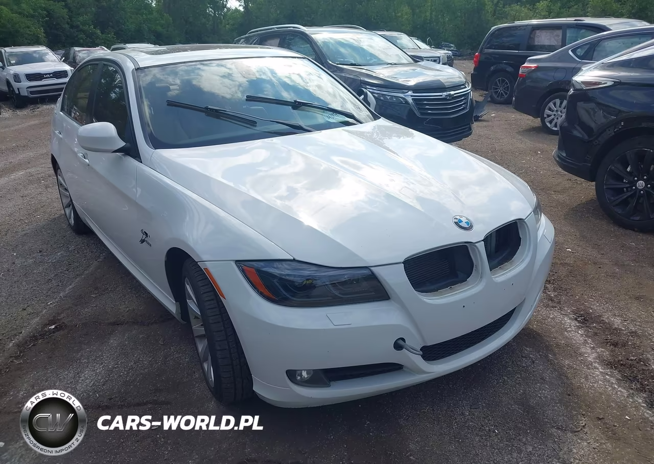 2011 BMW 328I xDrive – zdjęcie 1 z 16