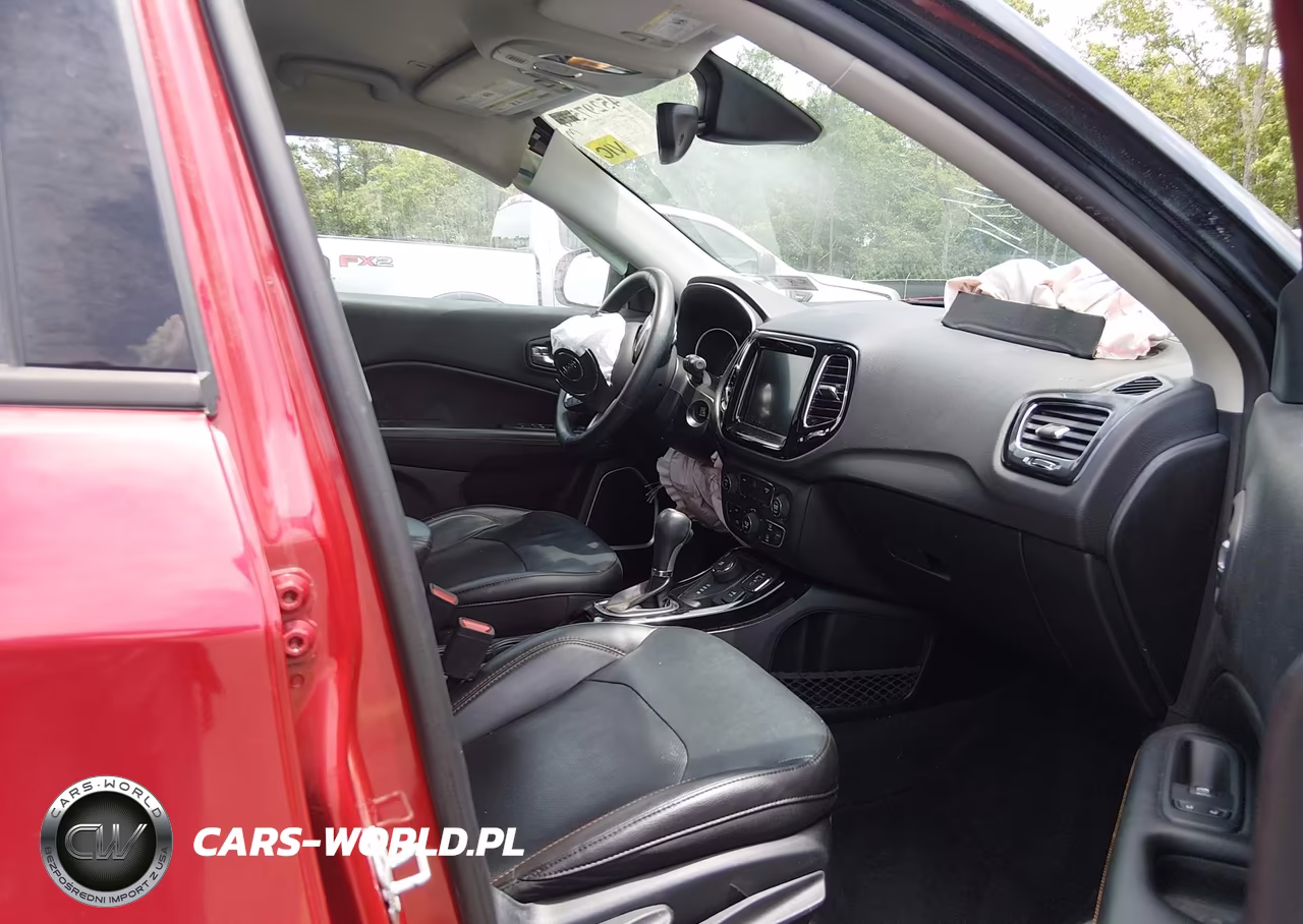 2018 Jeep Compass Limited 4X4 VIN:3C4NJDCB0JT354466 - 5