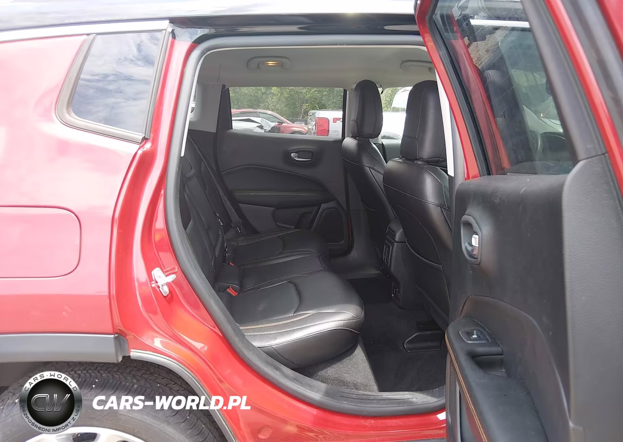 2018 Jeep Compass Limited 4X4 VIN:3C4NJDCB0JT354466 - 8